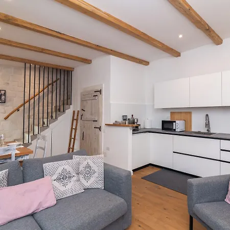 David House In The Center - Happy Apartment *